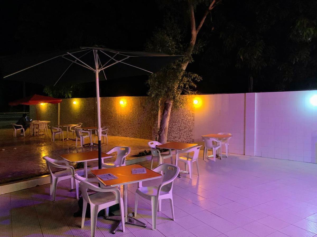Woodpecker Resort Hotel 班珠尔 外观 照片