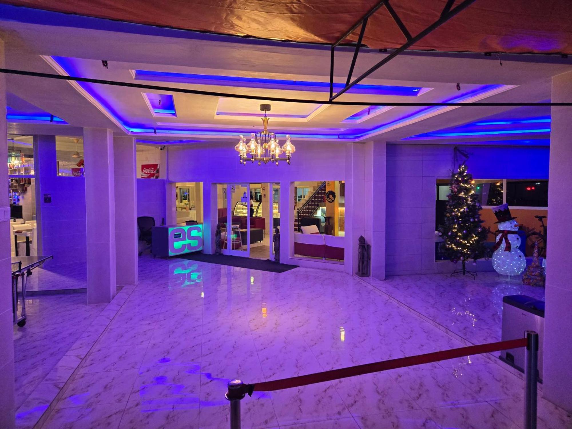 Woodpecker Resort Hotel 班珠尔 外观 照片