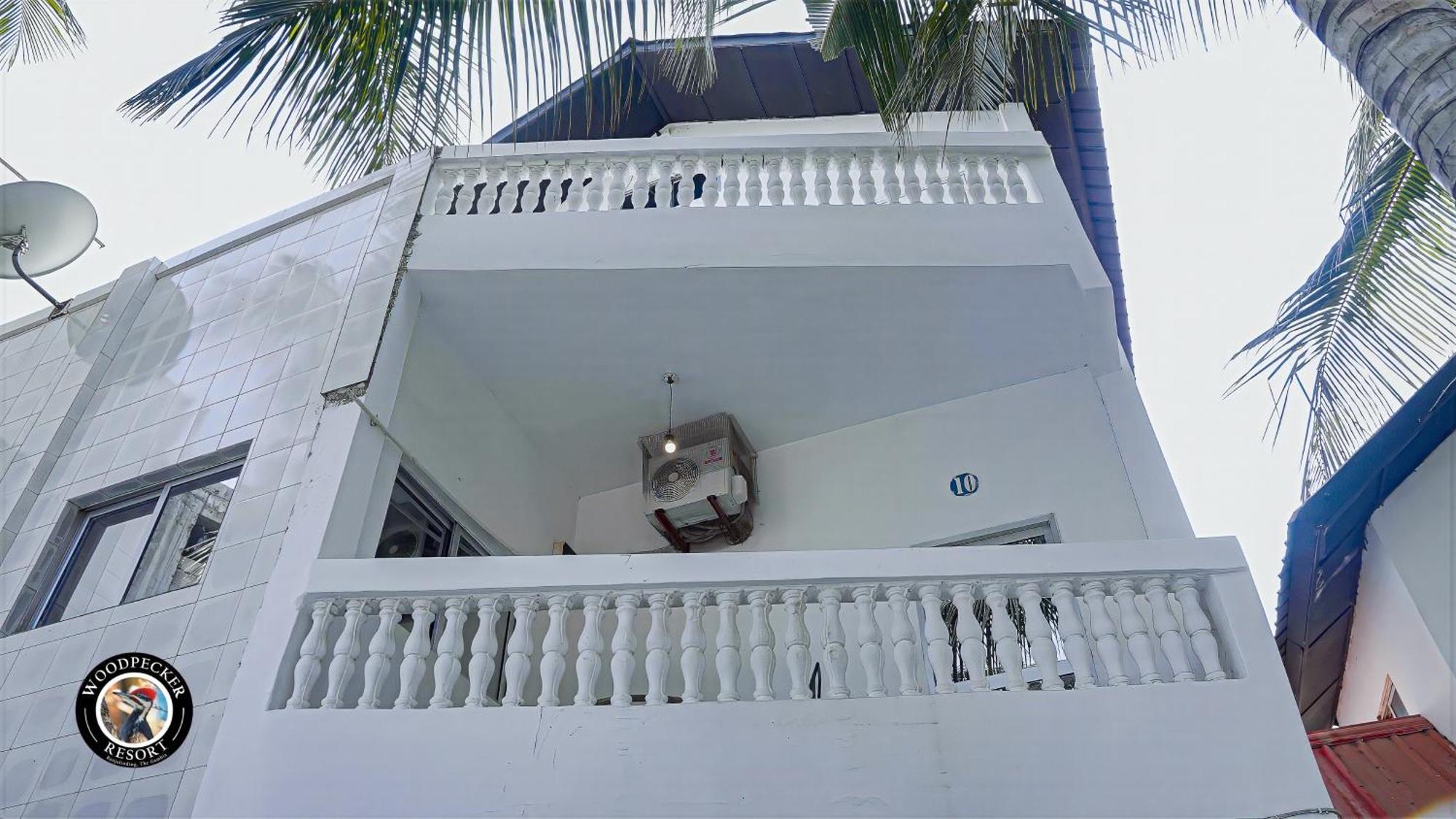 Woodpecker Resort Hotel 班珠尔 外观 照片