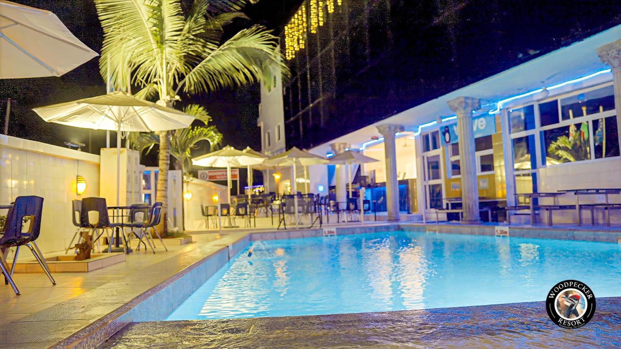 Woodpecker Resort Hotel 班珠尔 外观 照片