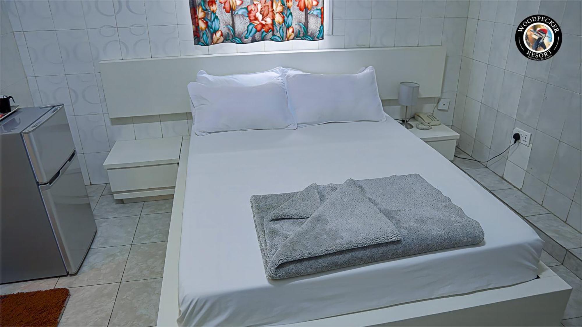 Woodpecker Resort Hotel 班珠尔 外观 照片