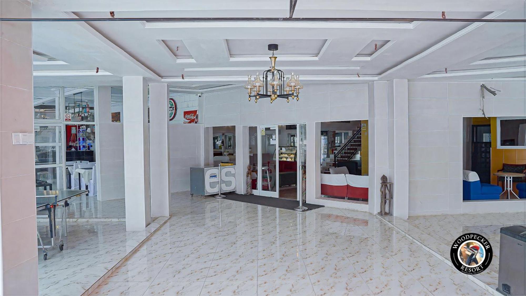 Woodpecker Resort Hotel 班珠尔 外观 照片