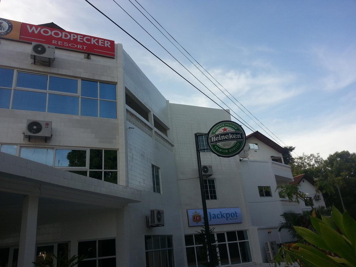 Woodpecker Resort Hotel 班珠尔 外观 照片
